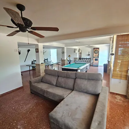 Дом отдыха Casa Del La Encantada 10 Huespedes Con Piscina Jaras *