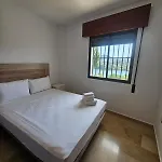 Holiday home El La Encantada !!! Piscina Mas Campo De Tenis !!!!! *