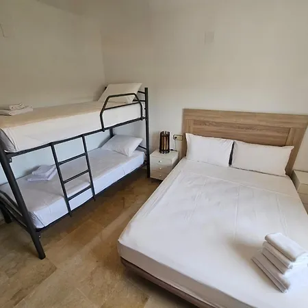Casa Del La Encantada 10 Huespedes Con Piscina Jaras Дом отдыха