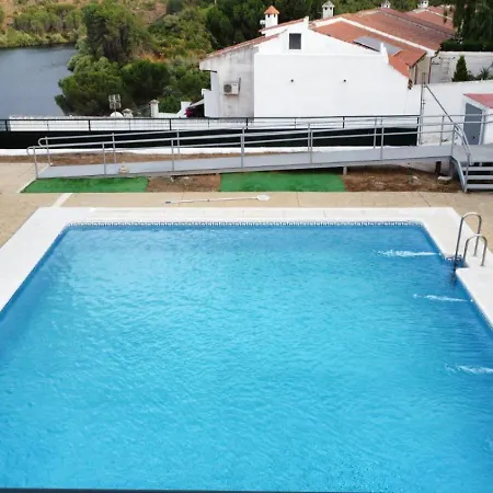 Дом отдыха Casa Del La Encantada 10 Huespedes Con Piscina Jaras