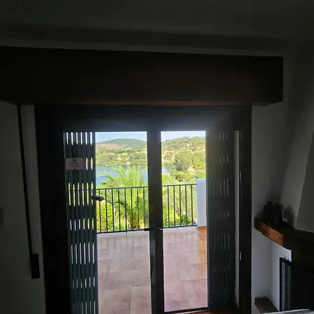 Casa Del La Encantada 10 Huespedes Con Piscina Jaras