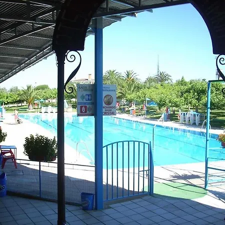 Дом отдыха El La Encantada !!! Piscina Mas Campo De Tenis !!!!! *