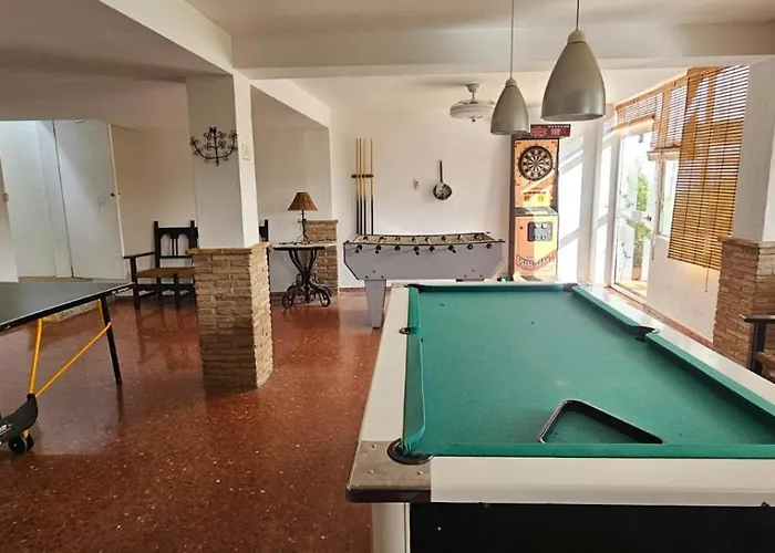 Сasa de vacaciones Casa Del La Encantada 10 Huéspedes Con Piscina Comunitaria Jaras